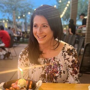 Meet your Posher, Laura